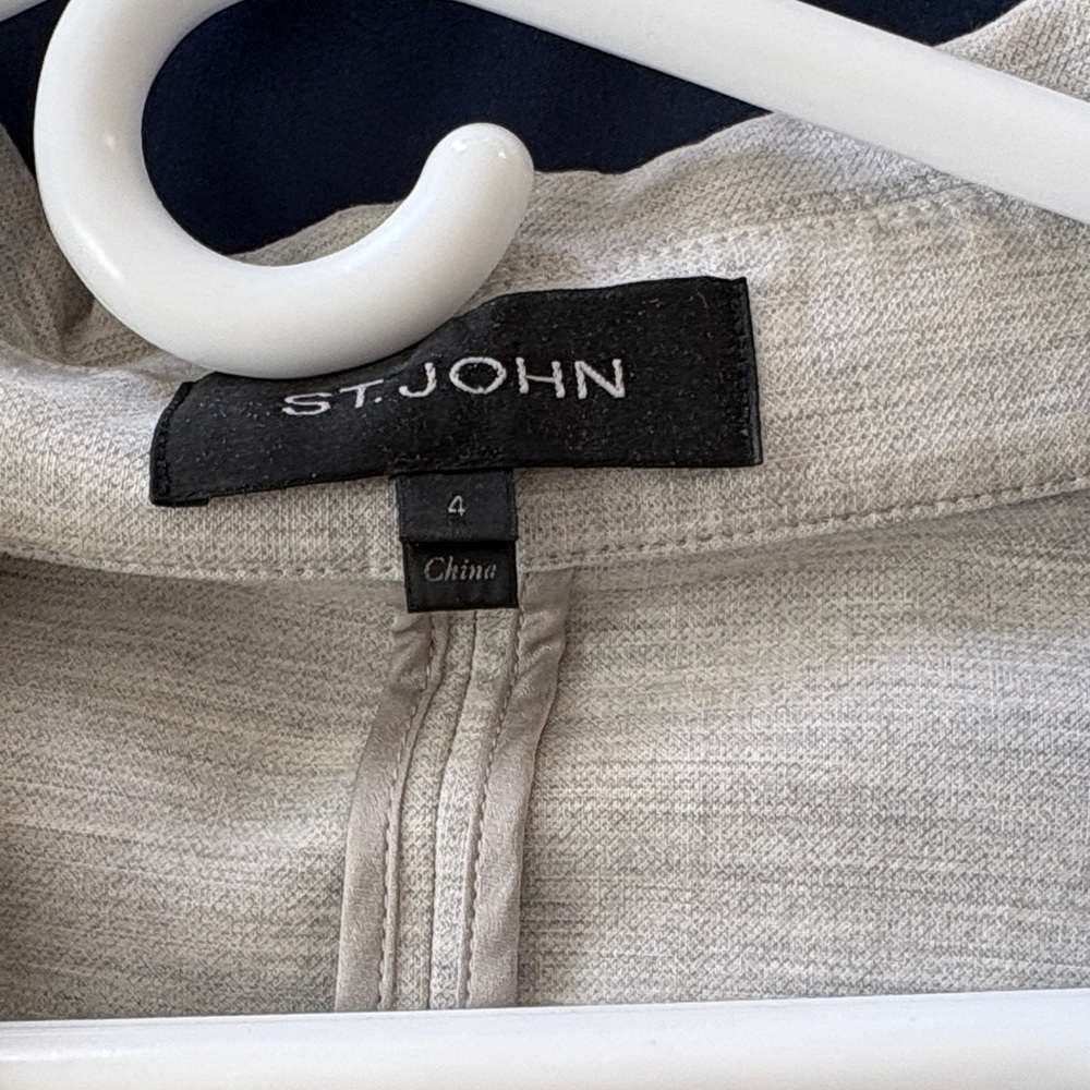 St. John Collection Light Gray Single-Button Knit… - image 2